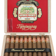 Arturo Fuente | Hemingway Signature (Natural)